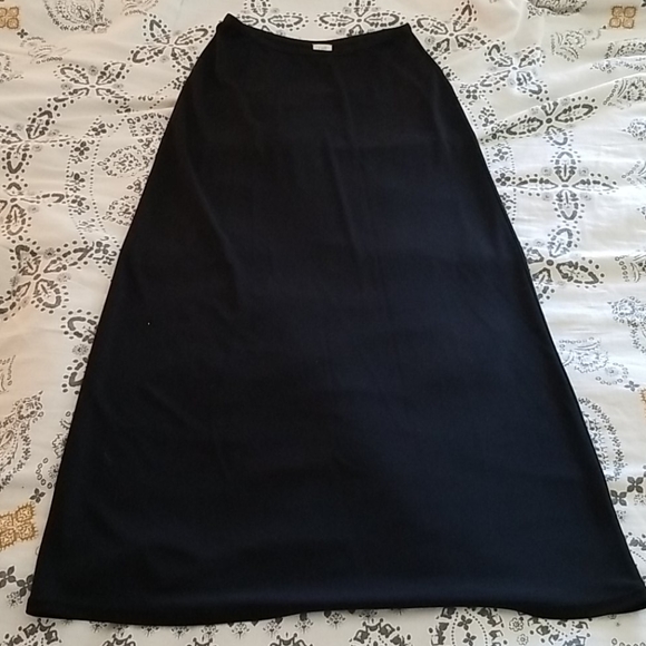 NWOT Black Maxi Skirt *HOST PICK* - Picture 2 of 5